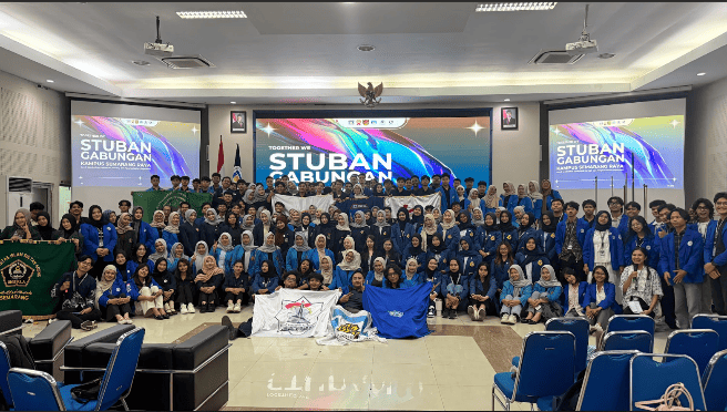 Penutupan Acara dan Foto Bersama